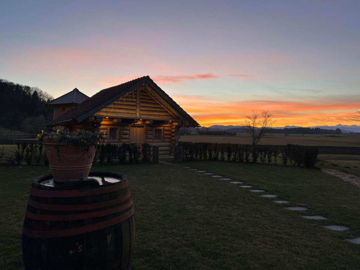 Hiska Ulala Villa Dob Kültér fotó